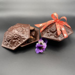 Photo of two bonbonnière from the Belgian Chocolate Shop